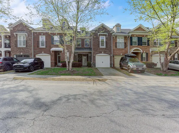 1221 Seattle Slew Ln, Cary, NC 27519