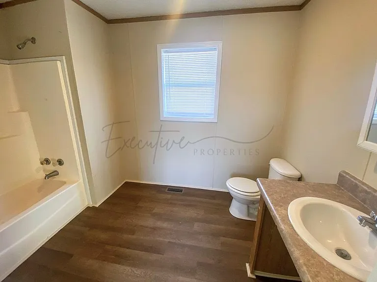 1030 Mildred St #4 — Photo 10
