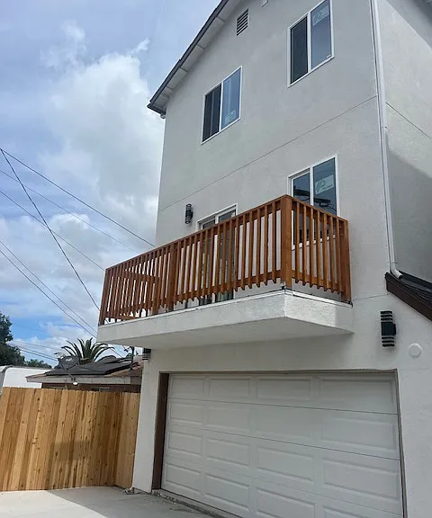 1953 Harrison Ave — Photo 2
