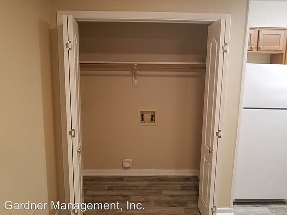 4th image of 205 Oak St SE APT K
