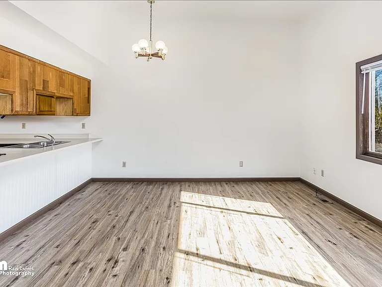 876 N Wesglenn Cir — Photo 32