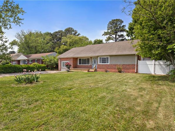 7713 Wildwood Dr, Norfolk, VA 23518