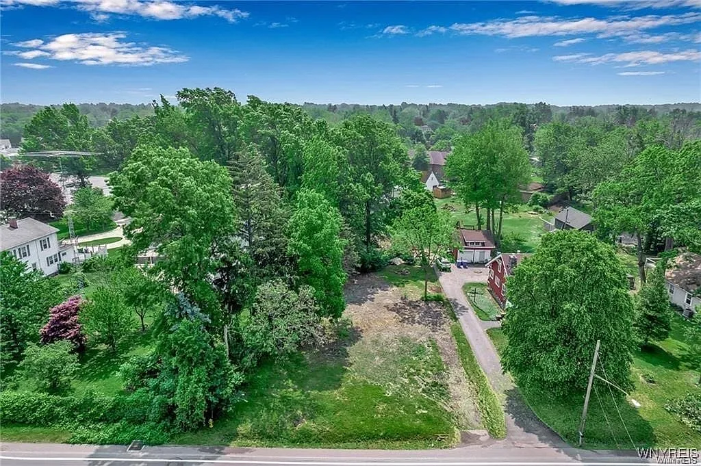 5057 Lake Shore Rd, Hamburg NY - Owner Finance Home