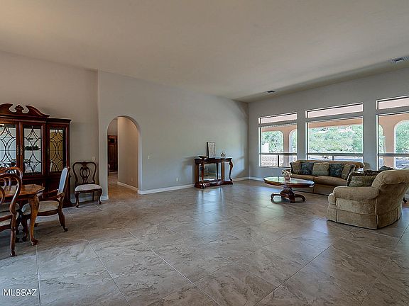3rd image of 879 N Circulo Zagala