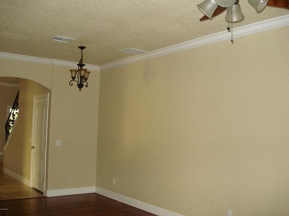5th image of 1400 Isabella Dr Unit 106