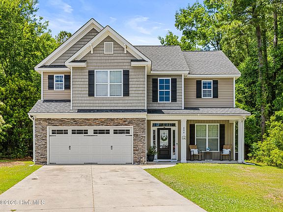 3rd image of 804 Little Cardinal Court