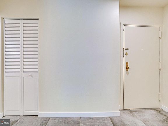 5th image of 3105 Buccaneer Ct APT 102
