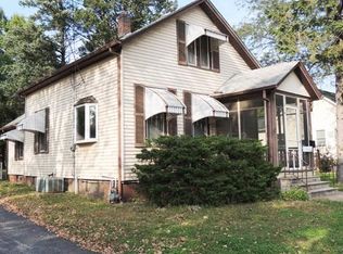 2830 Telegraph Rd, Davenport, IA 52804