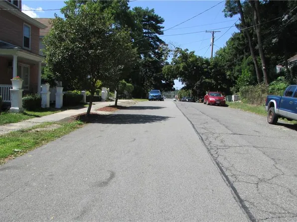 187 Carson Ave, Newburgh, NY 12550