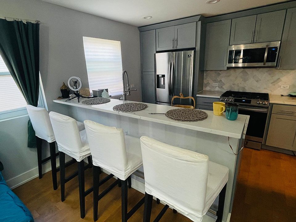 1st image of 1907 S Canalport Ave #2