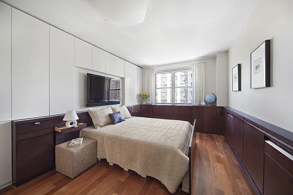 Sold by Stribling | media 20