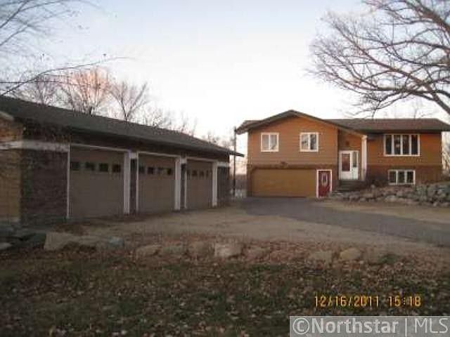 1st image of 4220 Woodhill Dr