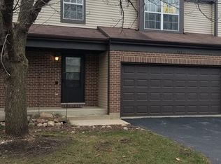 943 Old Oak Cir, Algonquin, IL