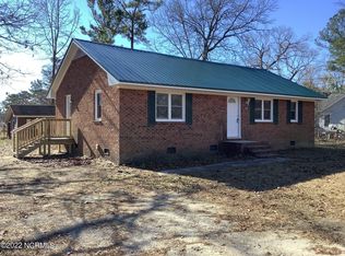 2015 Catherine Lake Rd, Richlands, NC 28574