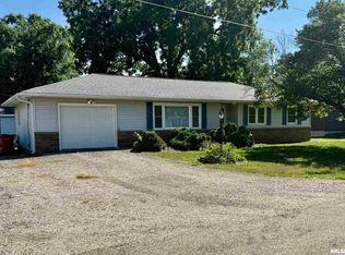 302 E Ames St, Yates City, IL 61572