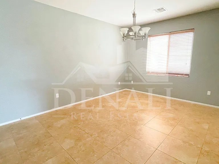 11786 W Fordson Dr — Photo 6