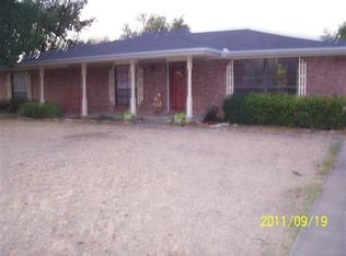 204 Spruce St, Caddo, OK 74729