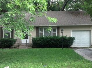 8900 E 73rd St, Raytown, MO 64133
