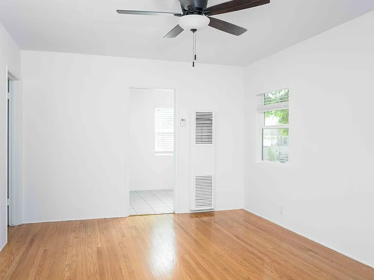 2900 Exposition Blvd #B — Photo 4