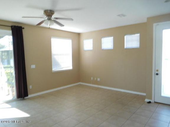 4th image of 3905 Buckthorne Dr #D