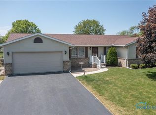 401 Bridgeview Dr, Perrysburg, OH 43551