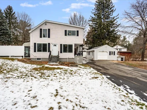 14 Johnson Street, Bedford, NH 03110