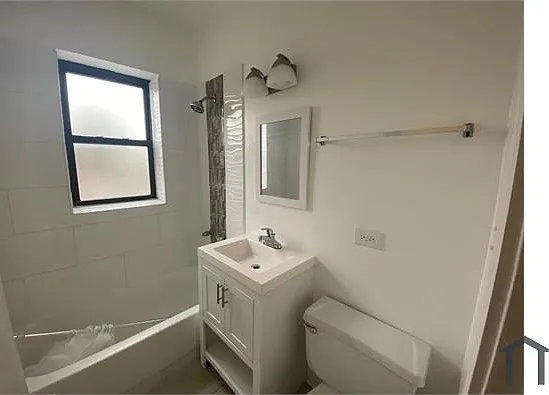 7502 S Eggleston Ave — Photo 2