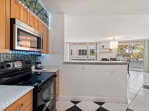 2nd image of 5151 Collins Ave APT 324