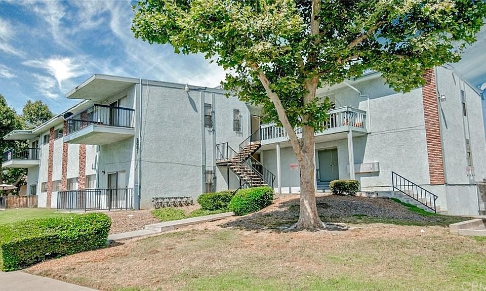 1st image of 2061 Las Vegas Ave APT 4