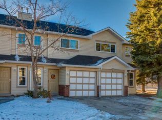 41 N Harvest Glen Hts NE, Calgary, AB T3K 4L3