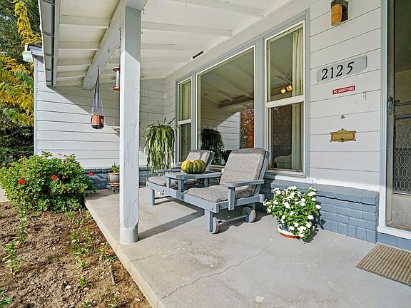 3rd image of 2125 Maryal Dr