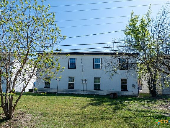 3rd image of 512 Sunset Ln #A-d