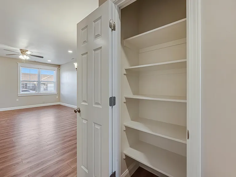 3454 Ammon Dr — Photo 36