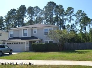 1096 Collinswood Dr W, Jacksonville, FL 32225