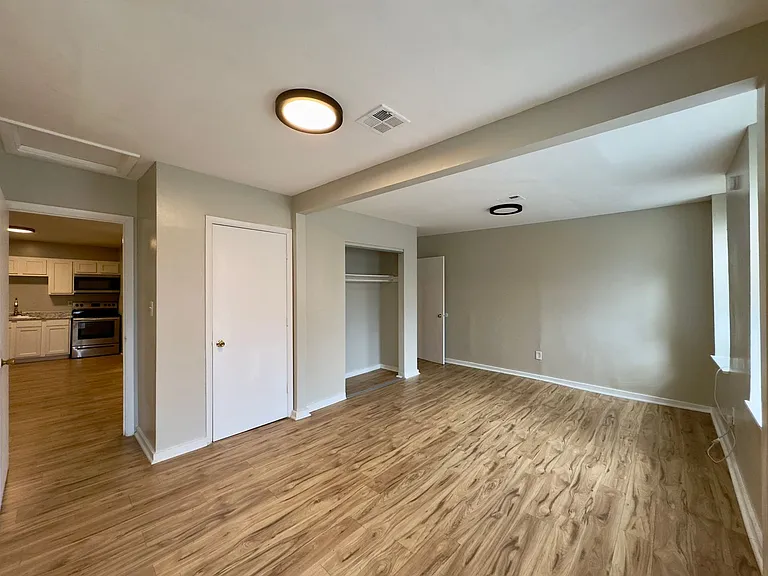 Apartment Units in Midtown, Baltimore, MD! — Photo 11