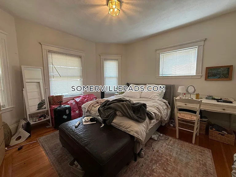 10 Dickson St — Photo 13