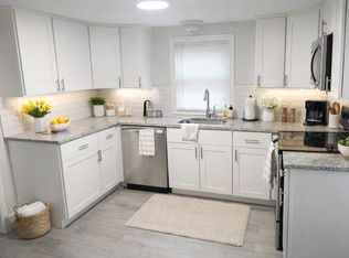 15 Rock St Unit 1, Bristol, RI 02809