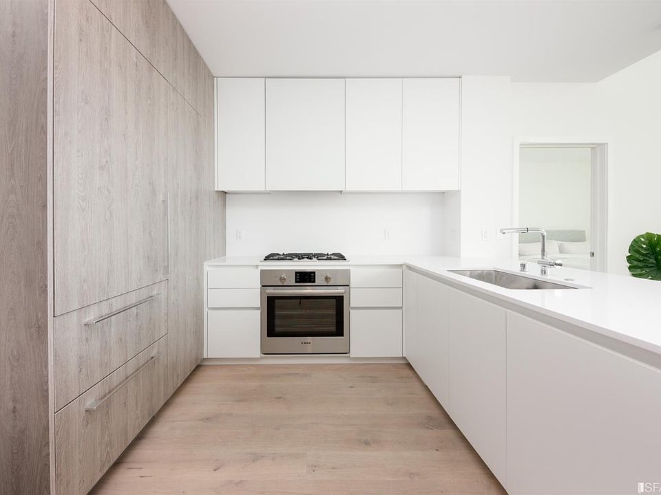 1st image of 815 Tennessee St #513
