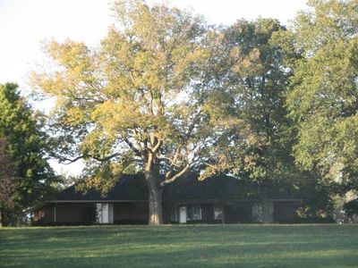 10413 Merrifield Ln, Richmond, MO, 64085