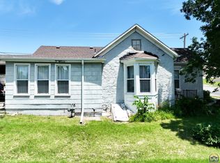 406 N 6th St, Saint Marys, KS 66536
