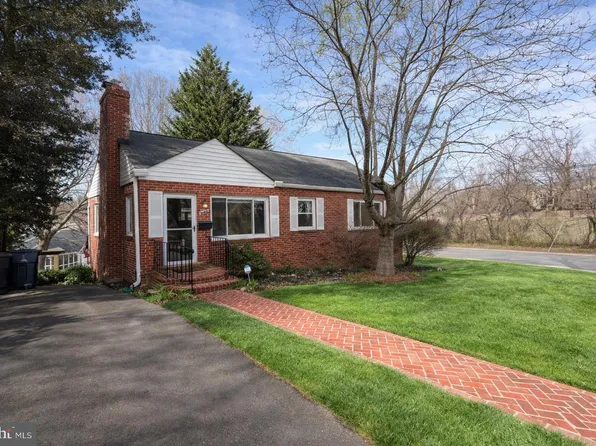 912 N Jacksonville St, Arlington, VA 22205