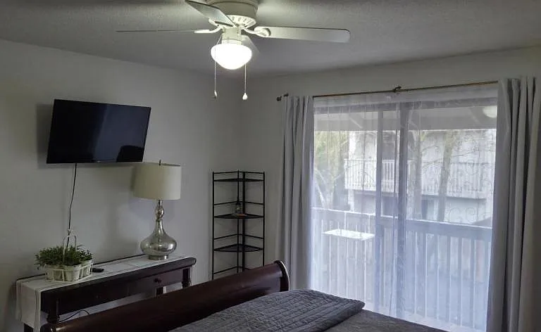 1309 Maple Leaf Ct — Photo 46