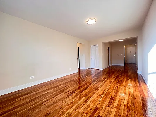 Rented by Queens Apartments Realty LLC | media 33