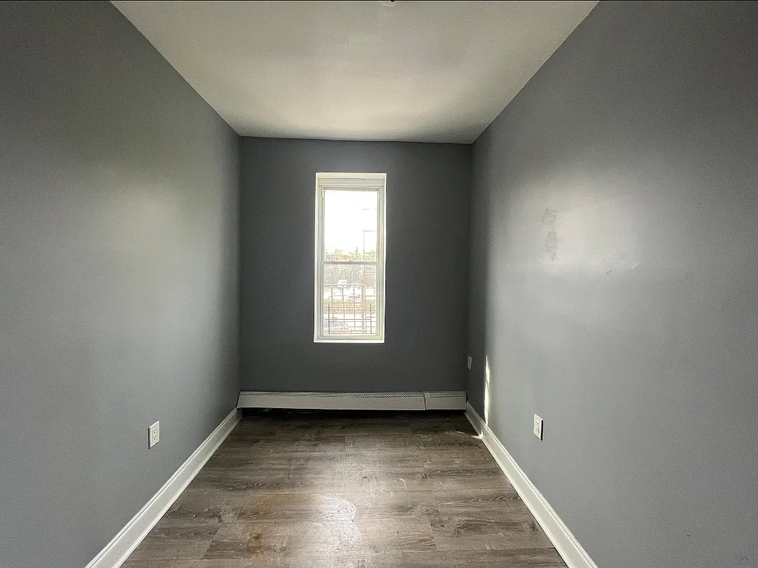2 bed, $1,695 — Photo 4