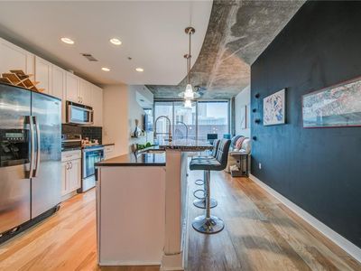 400 W Peachtree St NW Unit 1808, Atlanta, GA, 30308