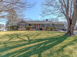 4 Katahdin Rd, Cape Elizabeth, ME 04107
