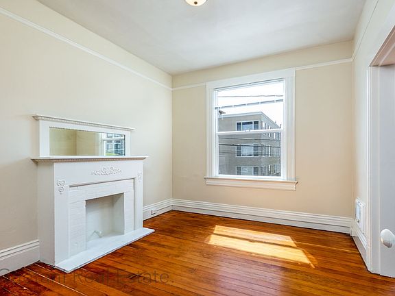 4th image of 3202-3214 Buchanan St #496RC