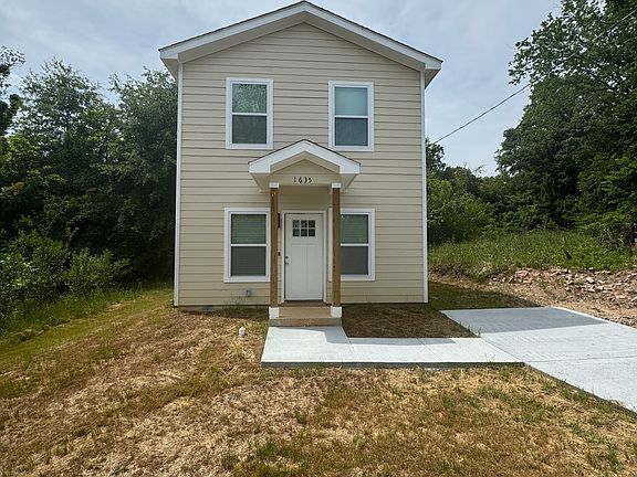 2nd image of 1635 2nd St