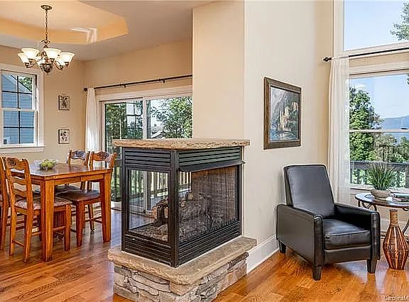 5th image of 744 Golden Ridge Dr