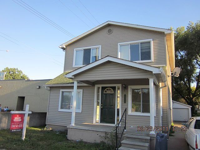 2nd image of 1844 E Pearl Ave